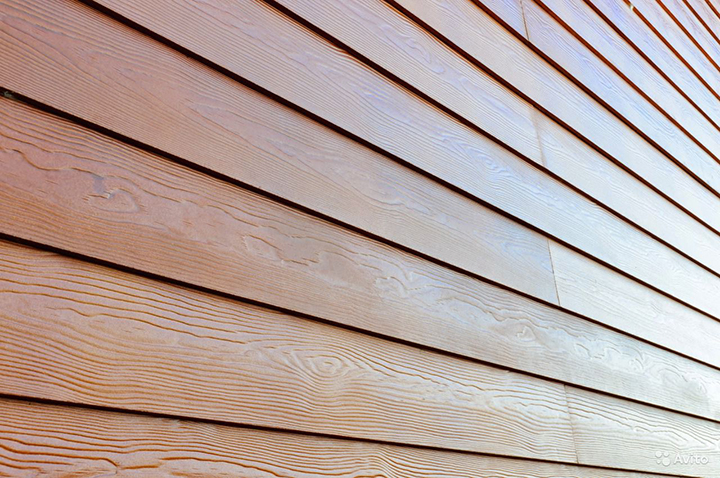 Фиброцементный тип сайдинга «Cedral» от «Eternit» является прекрасной заменой натуральной древесины и полностью повторяет текстуру кедра