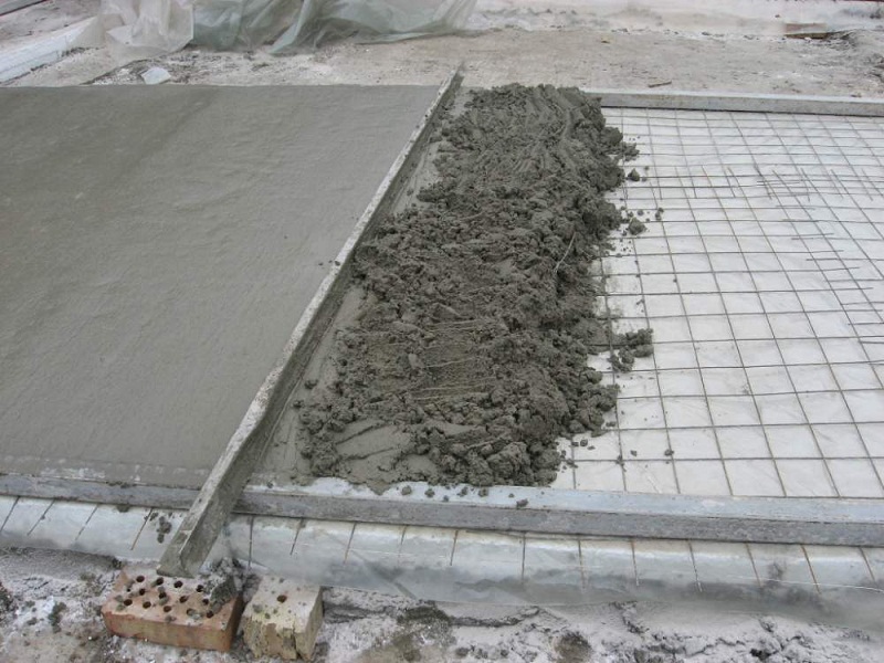 Уход за бетоном после заливки