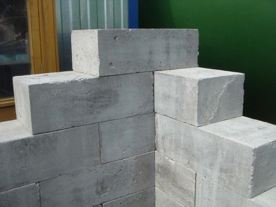 Используем пенобетонные блоки - плюсы и минусы в частном строительстве 4