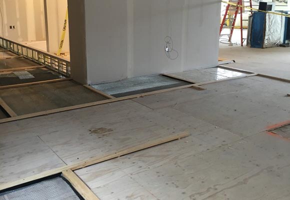 Полированный бетонный пол в офисе архитектурного бюро Gensler
