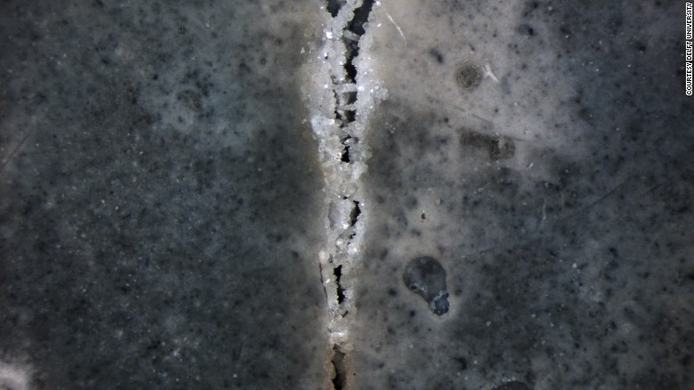 Самовосстанавливающийся бетон