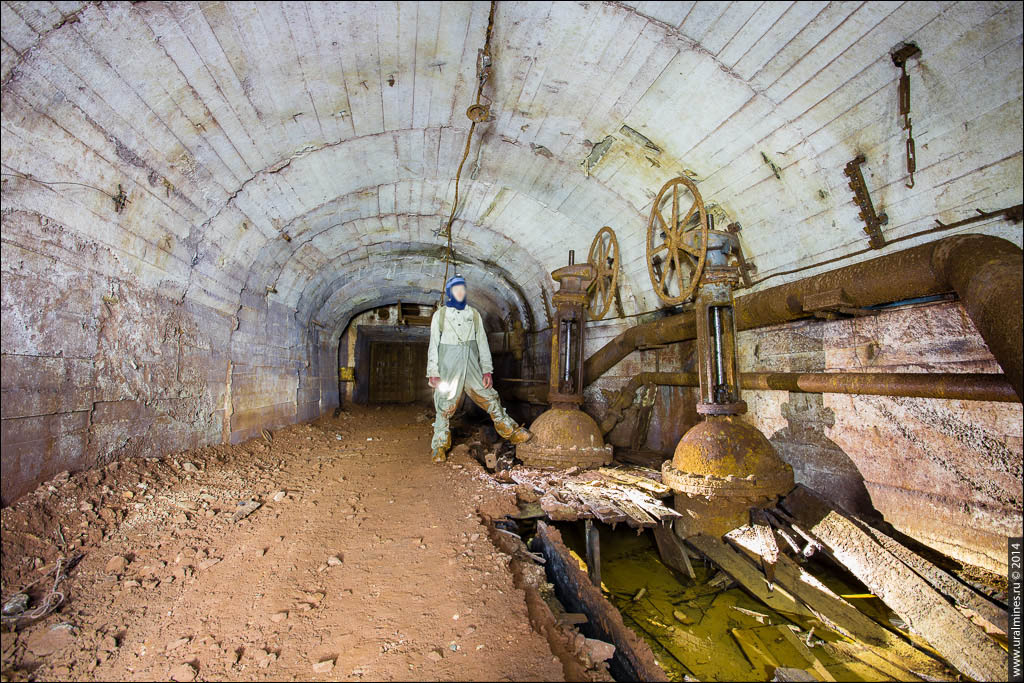 Заброшенная шахта на Урале