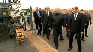 Лукашенко посетил строительную площадку второй кольцевой автомобильной дороги