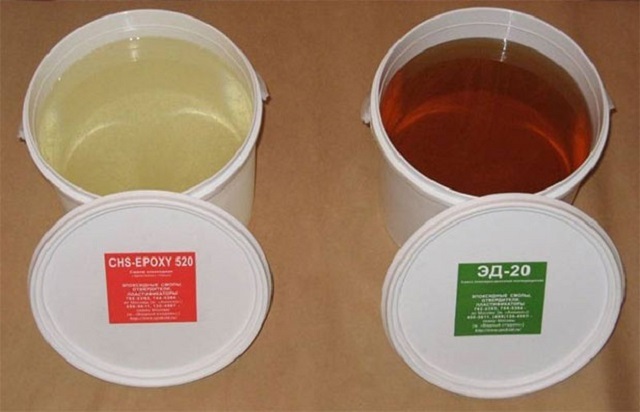 Эпоксидная смола – основной компонент для самостоятельного изготовления состава для химической анкеровки.